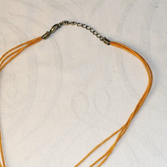 Sunny Yellow Flower Mother of Pearl Necklace - Picture 4 of 4